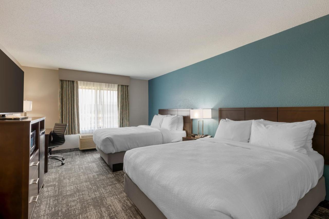 Best Western Watertown Inn & Suites Exterior photo